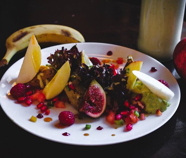 Bowl of fruit