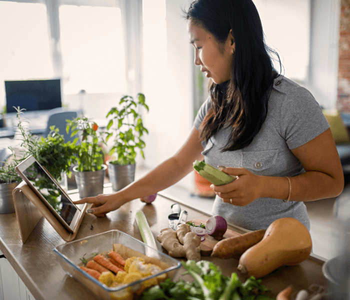 Women preparing meal